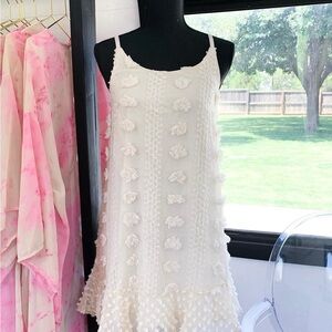 Boutique - Chic White Textured Dress